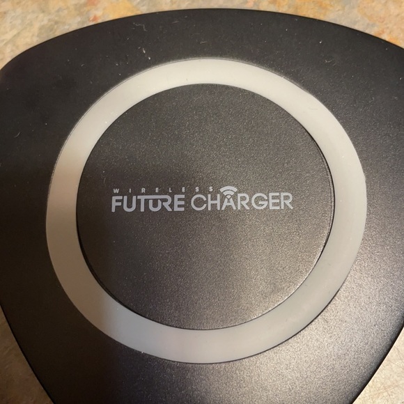 Charging Pad Like New - Picture 2 of 3